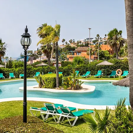 Bonita En Esquina * Estepona