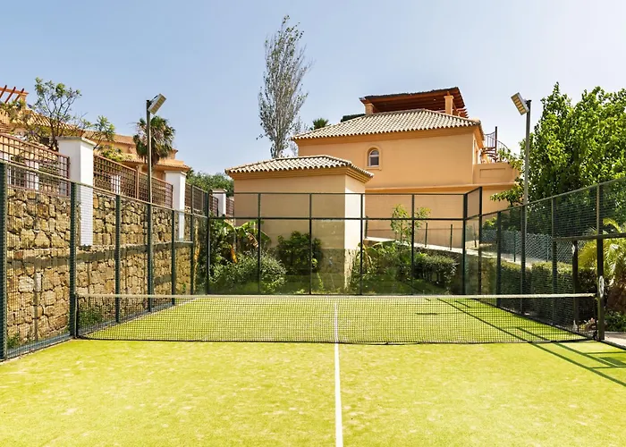 Bonita En Esquina * 에스테포나